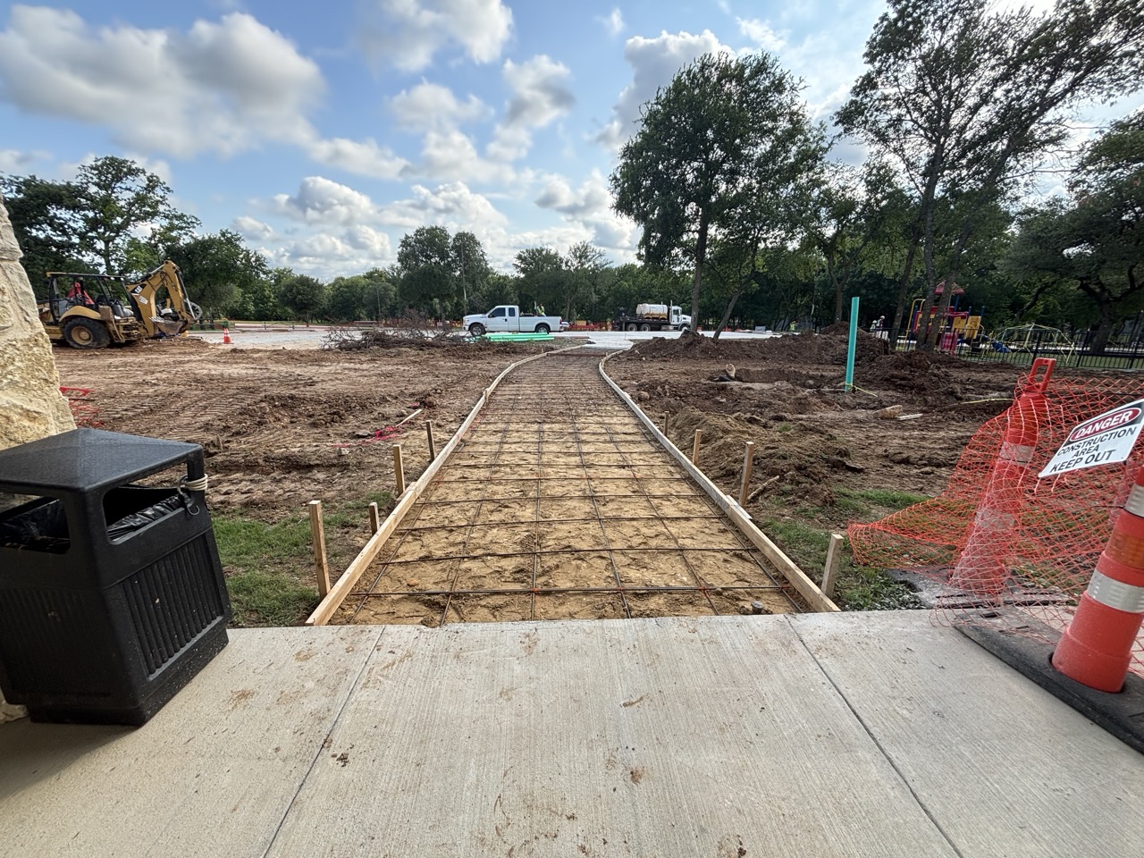 Episode 17: Yes, We Took a Selfie With a Truck