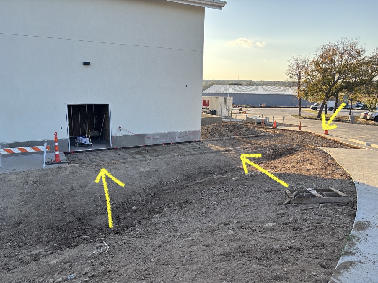 Episode 39: The Lobby Ceiling Got Painted