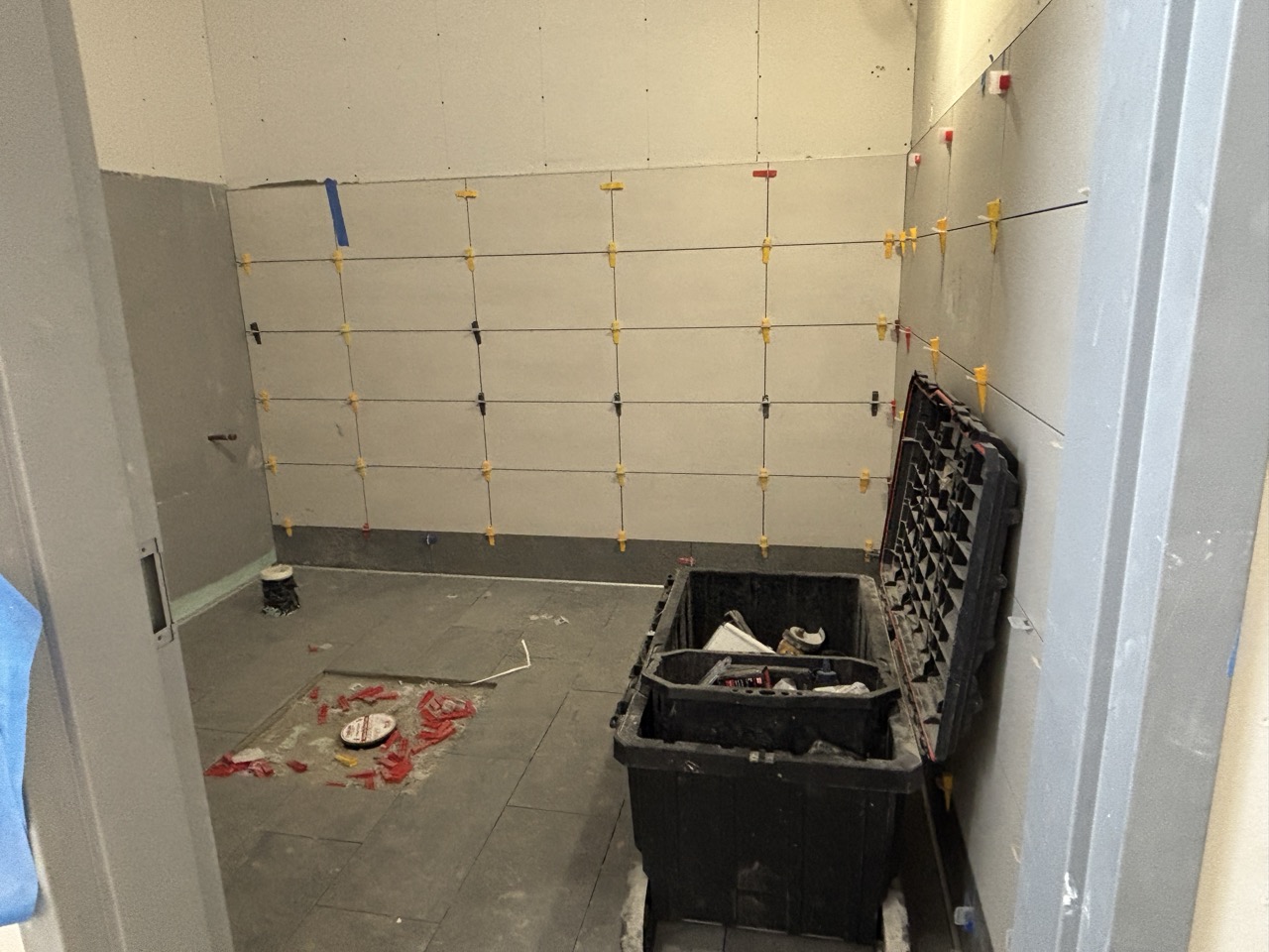 Episode 40: Glass, Pops of Color… and One Confusing Video Tour